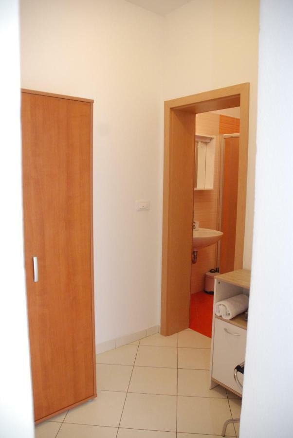 Apartmani Radin Rosini Exterior foto